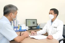 Hút thuốc lá nhiều năm, tầm soát sức khỏe phát hiện ung thư phổi