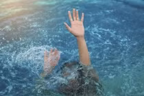 2 trẻ đuối nước ở hồ bơi cạn, bác sĩ cảnh báo thời gian vàng cấp cứu