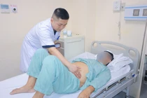 Giải thoát “3 gánh nặng” trên cơ thể cụ ông 77 tuổi