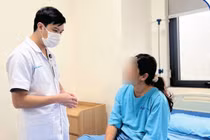 Giành lại sự sống cho bệnh nhân vỡ khối chửa ngoài tử cung