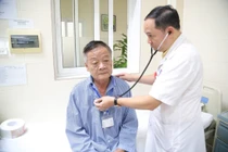 Điều kỳ diệu cho bệnh nhân ung thư phổi U70 khi được phát hiện, điều trị sớm