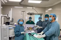 Bụng to bất thường không ngờ u mạc treo ruột chiếm hết ổ bụng