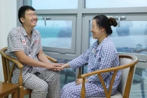 Cô giáo người Mông hiến gan cứu chồng