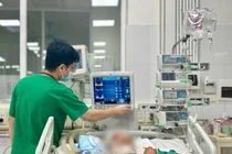 Nam thanh niên 17 tuổi mắc viêm não Nhật Bản di chứng nặng