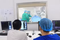 Lần đầu tiên Lào Cai chụp nút mạch điều trị ung thư gan