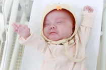 Hành trình kiên cường giành sự sống cho bé từ 600g lên 3 kg