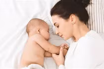 Tưởng con chỉ giật mình, cha mẹ có thể bỏ lỡ dấu hiệu động kinh nguy hiểm