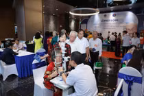 Mắt sáng cho người cao tuổi