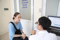 Người phụ nữ Ukraina được bác sĩ Việt Nam phát hiện sớm ung thư cổ tử cung