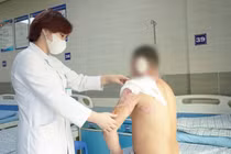 Bất cẩn lửa bén vào xăng khiến bỏng 9% diện tích cơ thể