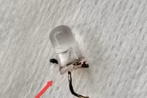 Thót tim xử trí cấp cứu bé 9 tháng tuổi sặc bóng đèn led vào phế quản