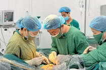 Cắt tử cung bán phần cho người bệnh đa u xơ tử cung lớn