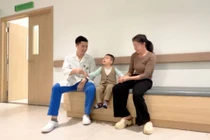 Bé 5 tháng tuổi đuối nước, sống thực vật hồi sinh kỳ diệu sau 3 tháng