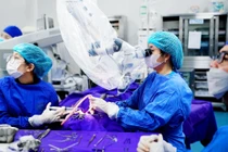 Phục hồi nụ cười sau 10 năm bấm huyệt, châm cứu chữa liệt mặt