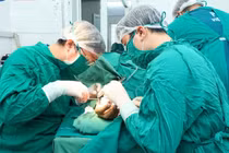 6 giờ hồi sinh ngón cái đứt rời cho chiến sĩ công an