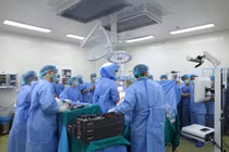 Lần đầu tại Việt Nam thay khớp gối toàn phần có hỗ trợ bởi robot