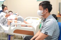 Bé trai 3 tuổi bị chó cắn thấu ngực, tràn máu, tràn khí màng phổi