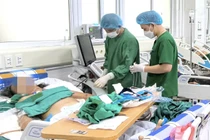 Tiêm giảm đau vùng cổ, cụ bà 71 tuổi nguy kịch vì sốc độc tố tụ cầu vàng