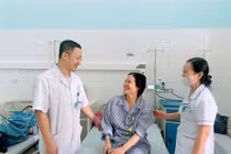 Phẫu thuật thành công ca hiếm gặp u xơ tử cung, u nang buồng trứng