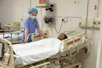 Trẻ 15 tuổi hoại tử phổi, suy hô hấp nặng do vi khuẩn Whitmore