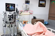 Sốt cao 4 ngày người bệnh sốc nhiễm khuẩn suy đa tạng nguy kịch