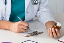 Đơn thuốc bắt buộc phải có căn cước hoặc số định danh