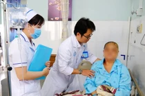 Chỉ đau đầu nhẹ, đi khám phát hiện u não lớn phức tạp