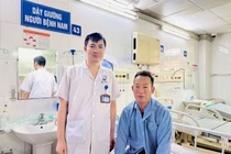 Ăn thủ lợn chưa chín, quý ông nhiễm liên cầu lợn hôn mê, tím tái toàn thân