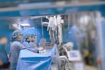 Đau đầu dữ dội, chàng trai 19 tuổi nguy kịch vì huyết khối tĩnh mạch não