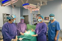 Biến chứng nghiêm trọng do vùi dương vật, hẹp bao quy đầu