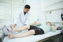 Đau khớp háng không ngờ, hoại tử vô khuẩn chỏm xương đùi gây tàn phế