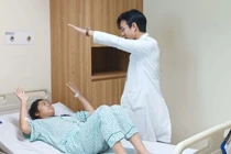 Thiếu nữ 19 tuổi đau đầu, mờ mắt vì u hầu sọ hiếm gặp