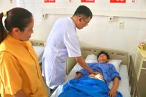 Đau bụng, thanh niên 16 tuổi bị viêm ruột thừa dưới gan hiếm gặp