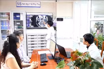 Sóng xung trị liệt mặt nhiều năm do đau dây thần kinh số 5