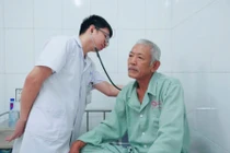 Cứu sống bệnh nhân ngừng tim ngay trước khi bước vào phòng chạy thận nhân tạo