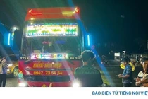 Va chạm xe khách giường nằm trên Quốc lộ 1, 2 người đi xe máy tử vong