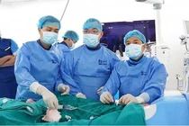 1 năm sau đột quỵ mới tìm được nguyên nhân do tồn tại lỗ bầu dục