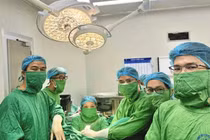 Hút thai tại phòng khám, thai phụ chảy máu xối xả do chửa ống cổ tử cung