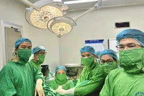 Hút thai tại phòng khám, thai phụ chảy máu xối xả do chửa ống cổ tử cung