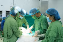 Căng thẳng ca lấy thai đặc biệt cho sản phụ mắc ung thư vòm họng giai đoạn 3