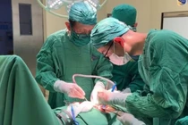 Xơ teo gan vì sỏi, phải cắt thùy trái gan