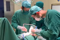 Xơ teo gan vì sỏi, phải cắt thùy trái gan