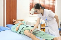 Chữa đau zona thần kinh dữ dội cho người đàn ông 3 lần mắc bệnh