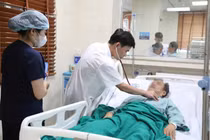 Đột ngột rơi vào hôn mê, người bệnh được cứu trong giờ vàng