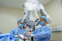 Nghẹt thở giải cứu bệnh nhân có khối u 'quả trứng vịt' ở vùng tiểu não