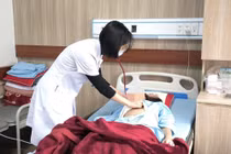 Siêu vi khuẩn tấn công não, tim thiếu nữ 16 tuổi chỉ do viêm họng