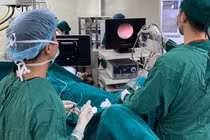 20 phút 'luồn kim qua cửa hẹp', giải cứu thận cấp thiết