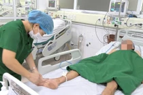 Đau răng, loét miệng người đàn ông 57 tuổi không ngờ nhiễm uốn ván