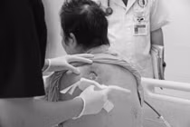 Uống nước đường giải độc theo thầy lang, người phụ nữ nguy kịch