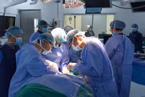 Cứu bệnh nhân quai động mạch chủ phình to như quả trứng dọa vỡ